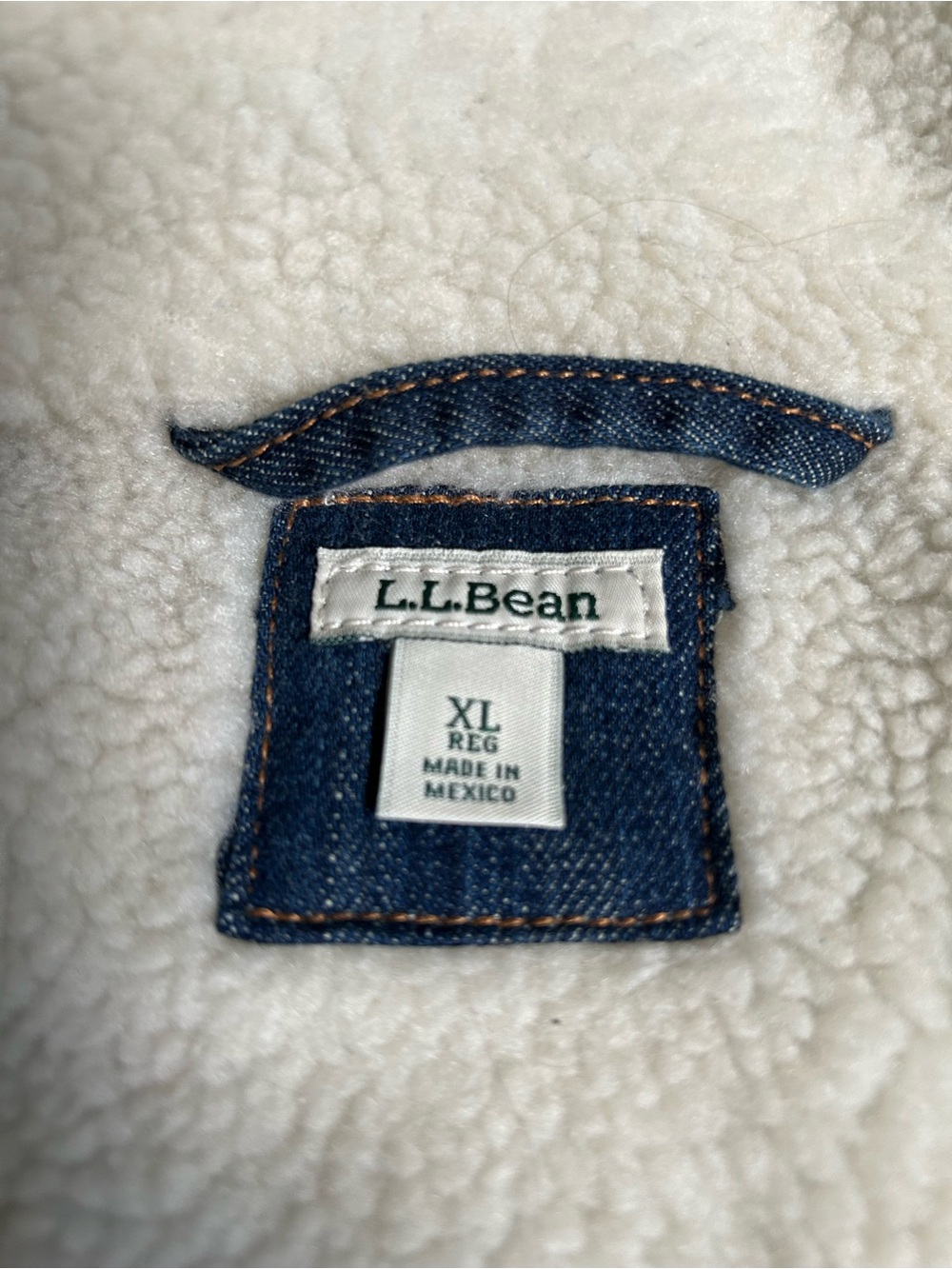 LL BEAN Denim Sherpa-Lined Cotton Barn Jacket Size: XL Dark Wash - Picture 3 of 5